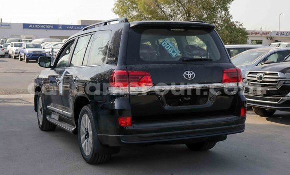 Acheter Import Voiture Toyota Land Cruiser Noir à Import - Dubai, Adamawa Acheter Import Voiture Toyota Land Cruiser Noir à Import - Dubai, Adamawa