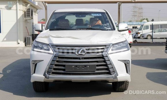 Sayi Imported Lexus LX White Mota in Import - Dubai a Adamawa Sayi Imported Lexus LX White Mota in Import - Dubai a Adamawa