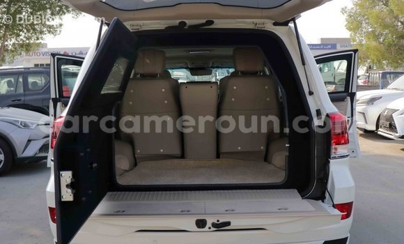 Sayi Imported Toyota Land Cruiser White Mota in Import - Dubai a Adamawa Sayi Imported Toyota Land Cruiser White Mota in Import - Dubai a Adamawa
