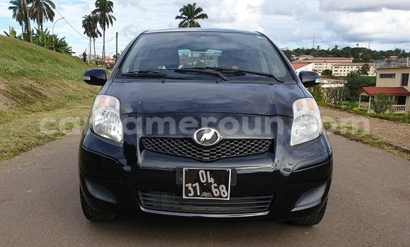 Acheter Import Voiture Toyota Yaris Noir à Yaoundé, Central Cameroon Acheter Import Voiture Toyota Yaris Noir à Yaoundé, Central Cameroon