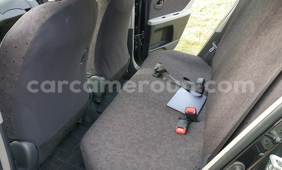 Acheter Import Voiture Toyota Yaris Noir à Yaoundé, Central Cameroon Acheter Import Voiture Toyota Yaris Noir à Yaoundé, Central Cameroon