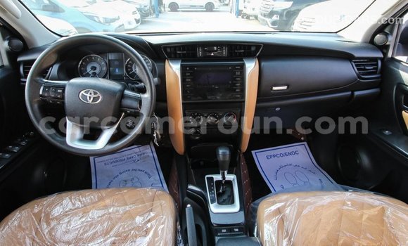 Acheter Import Voiture Toyota Fortuner Blanc à Import - Dubai, Adamawa Acheter Import Voiture Toyota Fortuner Blanc à Import - Dubai, Adamawa