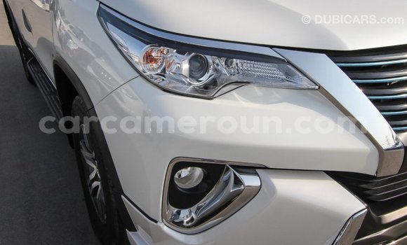 Acheter Import Voiture Toyota Fortuner Blanc à Import - Dubai, Adamawa Acheter Import Voiture Toyota Fortuner Blanc à Import - Dubai, Adamawa