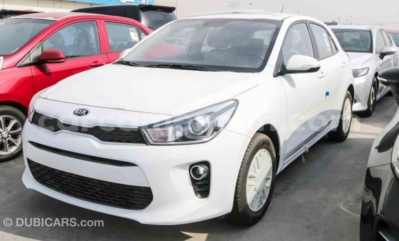 Acheter Import Voiture Kia Rio Blanc à Import - Dubai, Adamawa Acheter Import Voiture Kia Rio Blanc à Import - Dubai, Adamawa