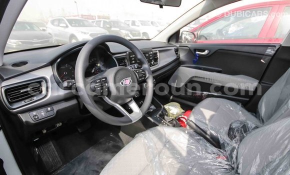 Acheter Import Voiture Kia Rio Blanc à Import - Dubai, Adamawa Acheter Import Voiture Kia Rio Blanc à Import - Dubai, Adamawa