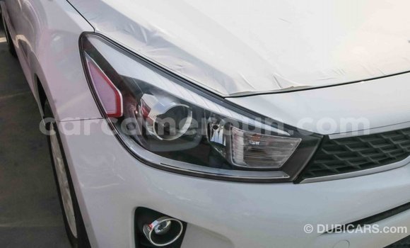 Acheter Import Voiture Kia Rio Blanc à Import - Dubai, Adamawa Acheter Import Voiture Kia Rio Blanc à Import - Dubai, Adamawa