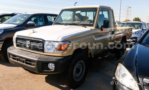 Buy Import Toyota Land Cruiser Beige Car in Import - Dubai in Adamawa Buy Import Toyota Land Cruiser Beige Car in Import - Dubai in Adamawa