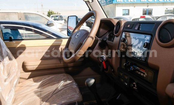 Buy Import Toyota Land Cruiser Beige Car in Import - Dubai in Adamawa Buy Import Toyota Land Cruiser Beige Car in Import - Dubai in Adamawa