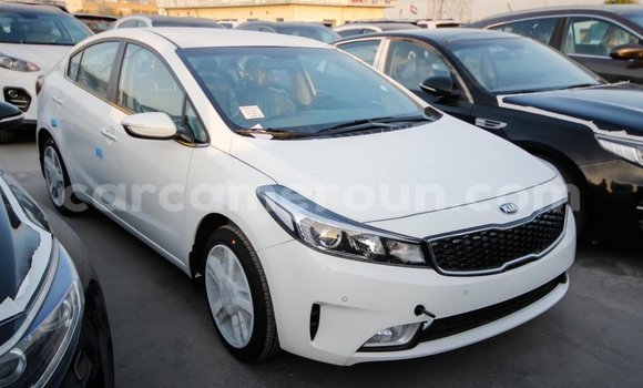 Acheter Import Voiture Kia Cerato Blanc à Import - Dubai, Adamawa Acheter Import Voiture Kia Cerato Blanc à Import - Dubai, Adamawa
