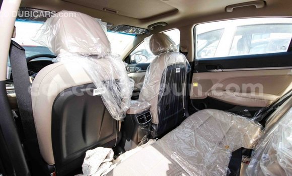 Sayi Imported Hyundai Elantra White Mota in Import - Dubai a Adamawa Sayi Imported Hyundai Elantra White Mota in Import - Dubai a Adamawa