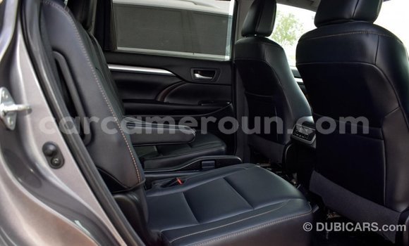 Buy Import Toyota Highlander Other Car in Import - Dubai in Adamawa Buy Import Toyota Highlander Other Car in Import - Dubai in Adamawa
