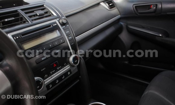 Acheter Import Voiture Toyota Camry Blanc à Import - Dubai, Adamawa Acheter Import Voiture Toyota Camry Blanc à Import - Dubai, Adamawa