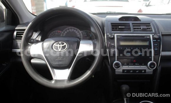 Acheter Import Voiture Toyota Camry Blanc à Import - Dubai, Adamawa Acheter Import Voiture Toyota Camry Blanc à Import - Dubai, Adamawa