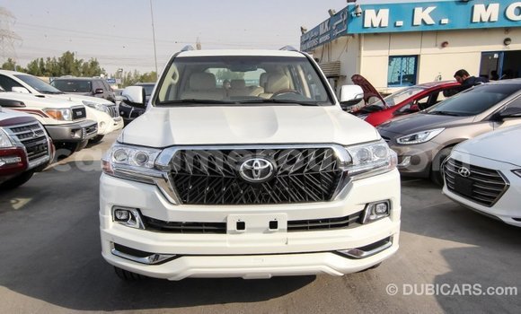 Buy Import Toyota Land Cruiser White Car in Import - Dubai in Adamawa Buy Import Toyota Land Cruiser White Car in Import - Dubai in Adamawa