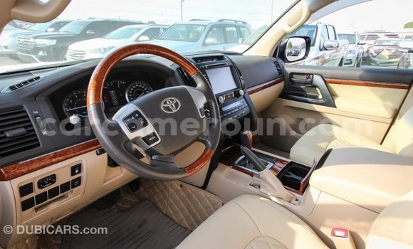 Buy Import Toyota Land Cruiser White Car in Import - Dubai in Adamawa Buy Import Toyota Land Cruiser White Car in Import - Dubai in Adamawa