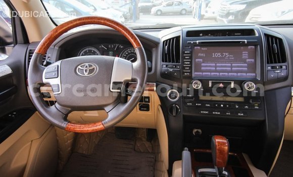 Buy Import Toyota Land Cruiser White Car in Import - Dubai in Adamawa Buy Import Toyota Land Cruiser White Car in Import - Dubai in Adamawa
