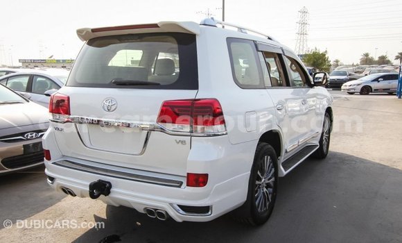 Buy Import Toyota Land Cruiser White Car in Import - Dubai in Adamawa Buy Import Toyota Land Cruiser White Car in Import - Dubai in Adamawa