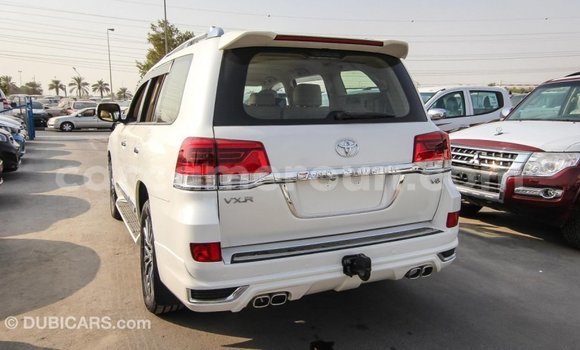 Buy Import Toyota Land Cruiser White Car in Import - Dubai in Adamawa Buy Import Toyota Land Cruiser White Car in Import - Dubai in Adamawa