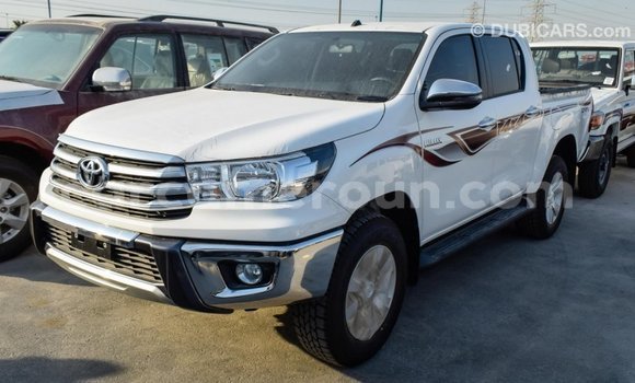 Buy Import Toyota Hilux White Car in Import - Dubai in Adamawa Buy Import Toyota Hilux White Car in Import - Dubai in Adamawa