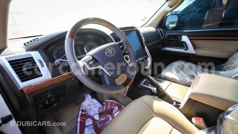 Big with watermark toyota land cruiser adamawa import dubai 6984