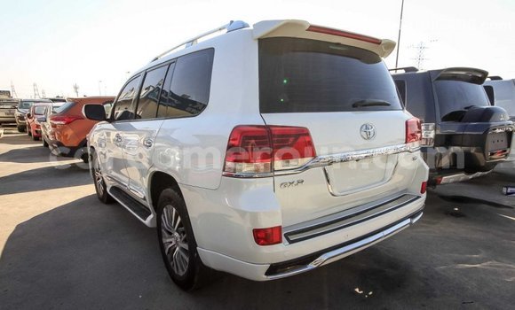 Sayi Imported Toyota Land Cruiser White Mota in Import - Dubai a Adamawa Sayi Imported Toyota Land Cruiser White Mota in Import - Dubai a Adamawa