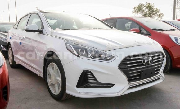 Buy Import Hyundai Sonata White Car in Import - Dubai in Adamawa Buy Import Hyundai Sonata White Car in Import - Dubai in Adamawa