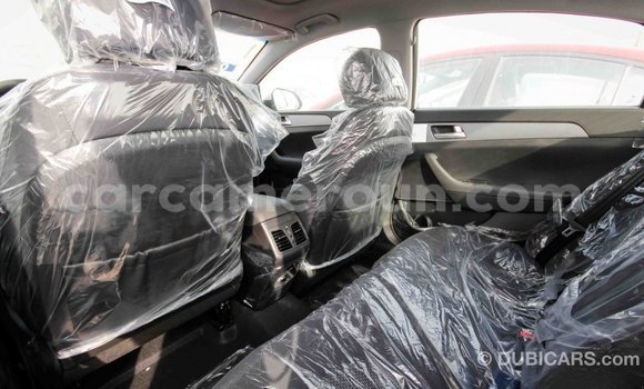 Buy Import Hyundai Sonata White Car in Import - Dubai in Adamawa Buy Import Hyundai Sonata White Car in Import - Dubai in Adamawa