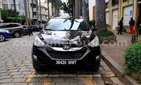 Sayi Na hannu Hyundai ix35 Black Mota in Douala a Ƙasar Kamaru Sayi Na hannu Hyundai ix35 Black Mota in Douala a Ƙasar Kamaru