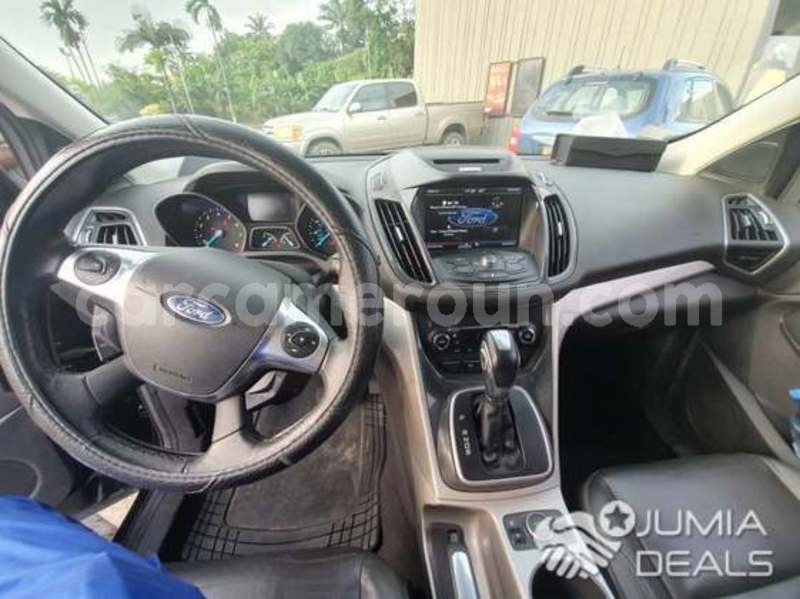 Big with watermark ford escape littoral cameroon douala 7004