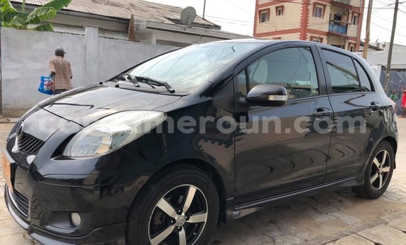 Sayi Na hannu Toyota Vitz Black Mota in Douala a Ƙasar Kamaru Sayi Na hannu Toyota Vitz Black Mota in Douala a Ƙasar Kamaru