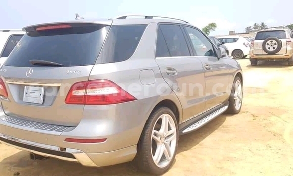 Acheter Occasion Voiture Mercedes‒Benz M-klasse AMG Gris à Yaoundé, Central Cameroon Acheter Occasion Voiture Mercedes‒Benz M-klasse AMG Gris à Yaoundé, Central Cameroon