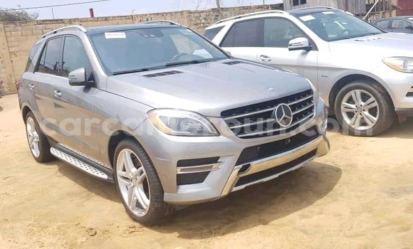 Acheter Occasion Voiture Mercedes‒Benz M-klasse AMG Gris à Yaoundé, Central Cameroon Acheter Occasion Voiture Mercedes‒Benz M-klasse AMG Gris à Yaoundé, Central Cameroon