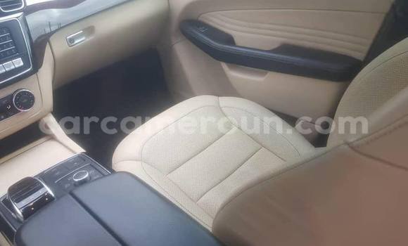 Sayi Na hannu Mercedes‒Benz GLE Black Mota in Douala a Ƙasar Kamaru Sayi Na hannu Mercedes‒Benz GLE Black Mota in Douala a Ƙasar Kamaru