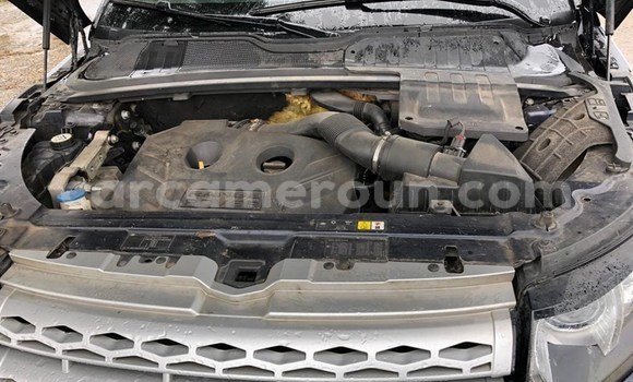 Sayi Na hannu Land Rover Range Rover Evoque Black Mota in Douala a Ƙasar Kamaru Sayi Na hannu Land Rover Range Rover Evoque Black Mota in Douala a Ƙasar Kamaru