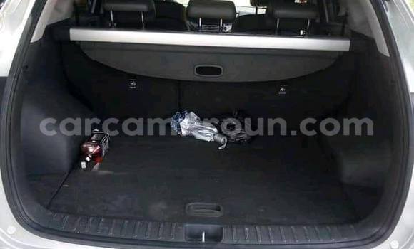 Sayi Na hannu Hyundai Tucson White Mota in Douala a Ƙasar Kamaru Sayi Na hannu Hyundai Tucson White Mota in Douala a Ƙasar Kamaru