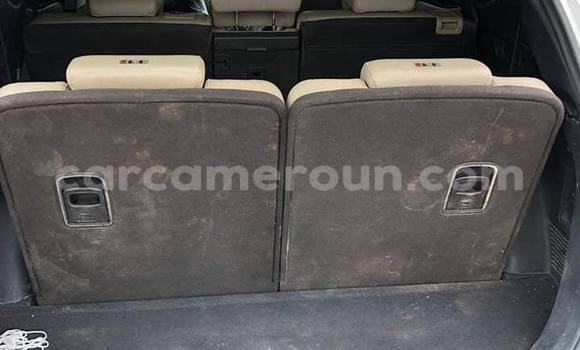 Sayi Na hannu Hyundai Santa Fe White Mota in Douala a Ƙasar Kamaru Sayi Na hannu Hyundai Santa Fe White Mota in Douala a Ƙasar Kamaru