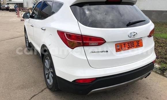 Sayi Na hannu Hyundai Santa Fe White Mota in Douala a Ƙasar Kamaru Sayi Na hannu Hyundai Santa Fe White Mota in Douala a Ƙasar Kamaru