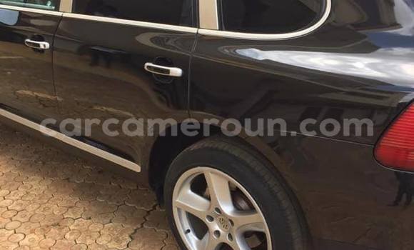Sayi Na hannu Porsche Cayenne Black Mota in Douala a Ƙasar Kamaru Sayi Na hannu Porsche Cayenne Black Mota in Douala a Ƙasar Kamaru