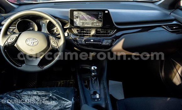Acheter Import Voiture Toyota C-HR Autre à Import - Dubai, Adamawa Acheter Import Voiture Toyota C-HR Autre à Import - Dubai, Adamawa