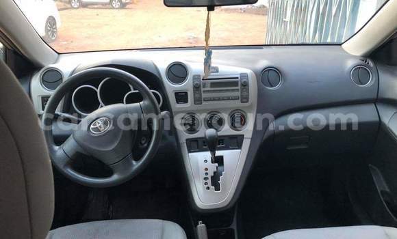 Sayi Na hannu Toyota Matrix M Mota in Douala a Ƙasar Kamaru Sayi Na hannu Toyota Matrix M Mota in Douala a Ƙasar Kamaru