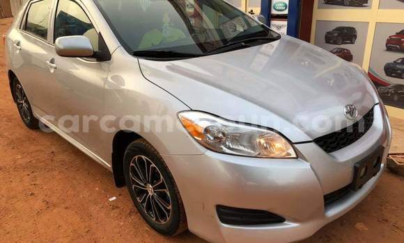 Sayi Na hannu Toyota Matrix M Mota in Douala a Ƙasar Kamaru Sayi Na hannu Toyota Matrix M Mota in Douala a Ƙasar Kamaru