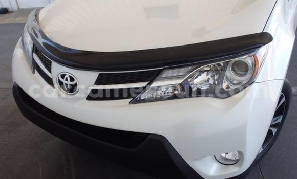 Acheter Occasion Voiture Toyota RAV4 Blanc à Douala, Littoral Cameroon Acheter Occasion Voiture Toyota RAV4 Blanc à Douala, Littoral Cameroon