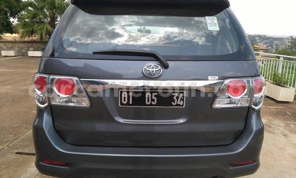 Acheter Occasion Voiture Toyota Fortuner Beige à Douala, Littoral Cameroon Acheter Occasion Voiture Toyota Fortuner Beige à Douala, Littoral Cameroon