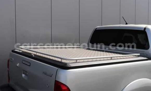 Sayi Na hannu Toyota Hilux M Mota in Douala a Ƙasar Kamaru Sayi Na hannu Toyota Hilux M Mota in Douala a Ƙasar Kamaru