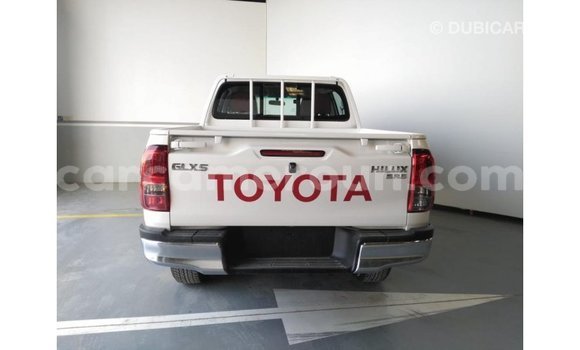 Buy Import Toyota Hilux White Car in Import - Dubai in Adamawa Buy Import Toyota Hilux White Car in Import - Dubai in Adamawa