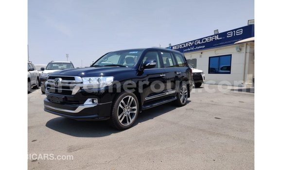 Acheter Import Voiture Toyota Land Cruiser Noir à Import - Dubai, Adamawa Acheter Import Voiture Toyota Land Cruiser Noir à Import - Dubai, Adamawa