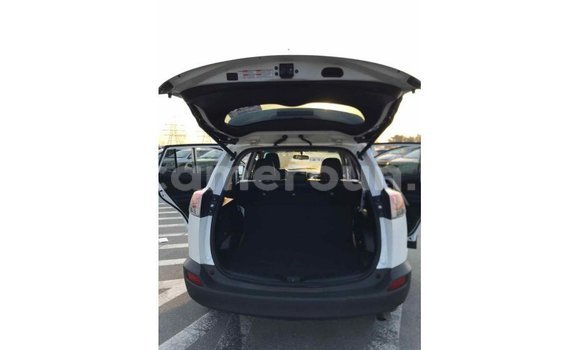 Buy Import Toyota 4Runner White Car in Import - Dubai in Adamawa Buy Import Toyota 4Runner White Car in Import - Dubai in Adamawa