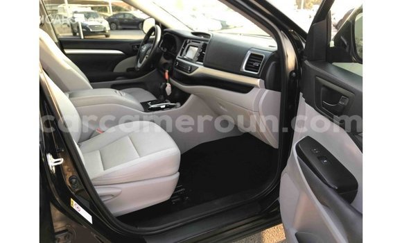 Acheter Import Voiture Toyota Highlander Noir à Import - Dubai, Adamawa Acheter Import Voiture Toyota Highlander Noir à Import - Dubai, Adamawa