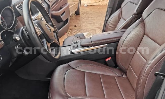 Acheter Occasion Voiture Mercedes‒Benz M-klasse AMG Gris à Yaoundé, Central Cameroon Acheter Occasion Voiture Mercedes‒Benz M-klasse AMG Gris à Yaoundé, Central Cameroon