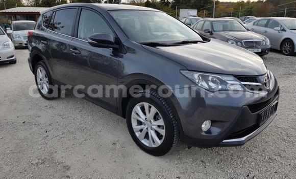 Sayi Na hannu Toyota RAV4 Sauran Mota in Douala a Ƙasar Kamaru Sayi Na hannu Toyota RAV4 Sauran Mota in Douala a Ƙasar Kamaru